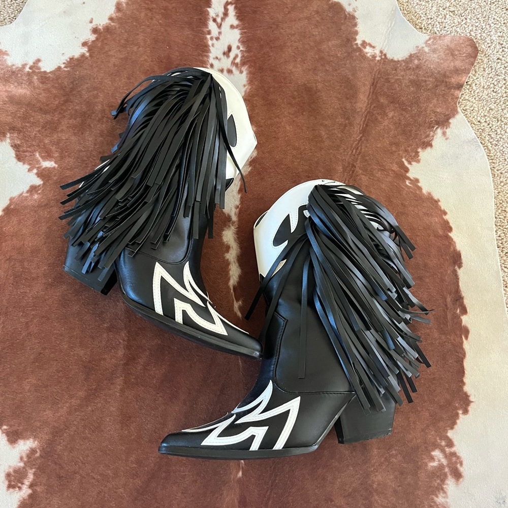 Black and white fringed cowgirl boots